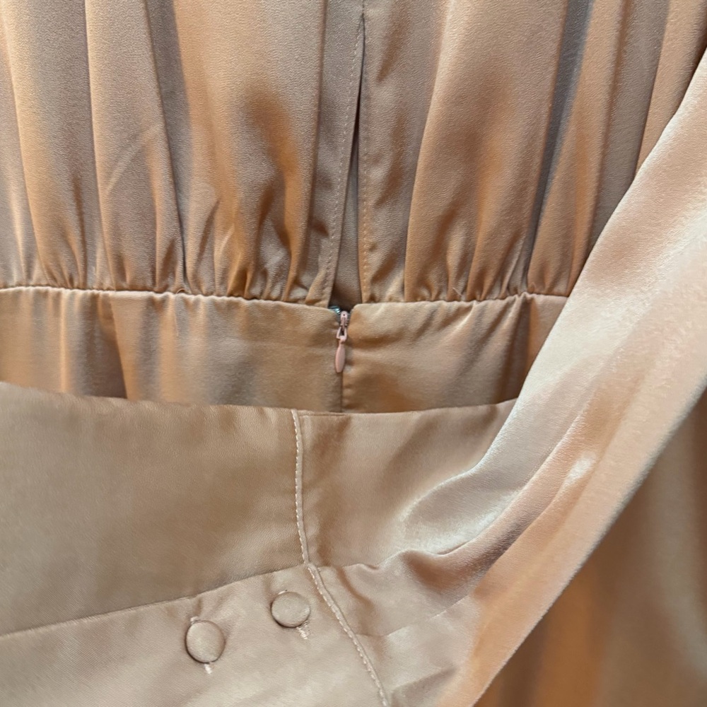 Long Sleeve Silk Dress - NWT - Picture 4 of 4